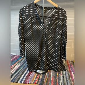🍀3 FOR $15🍀 | H&M | Polka Dot | Blouse | VNeck | Large | 3/4 Length Sleeve